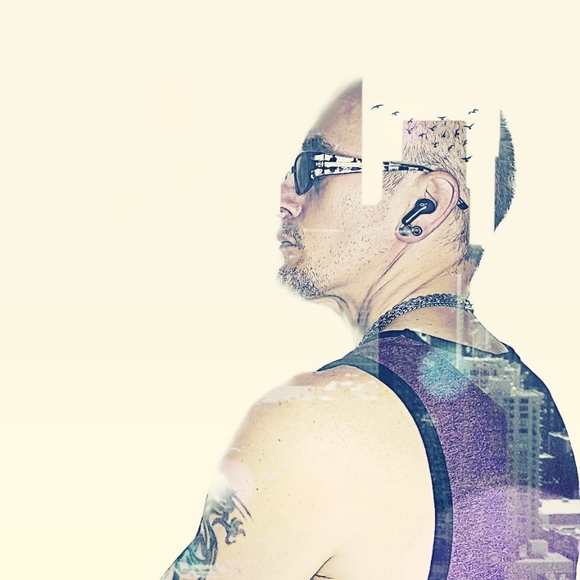 Meet your Posher, Aaron - Picture 4 of 10